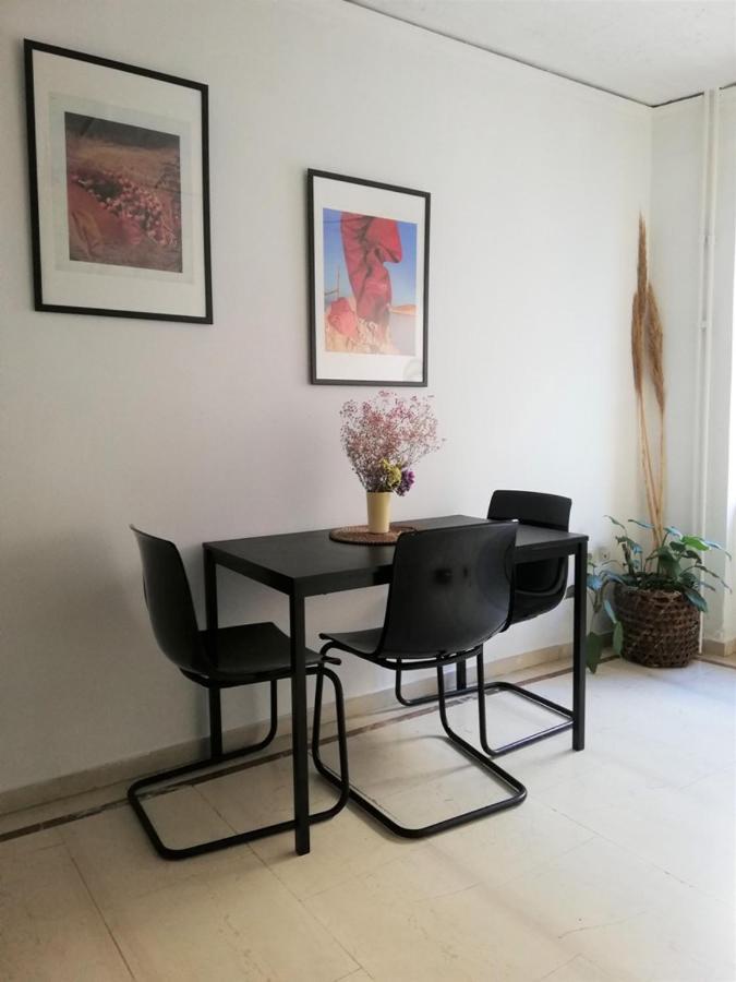 5Th Floor Apartment With Balcony Athena Bagian luar foto