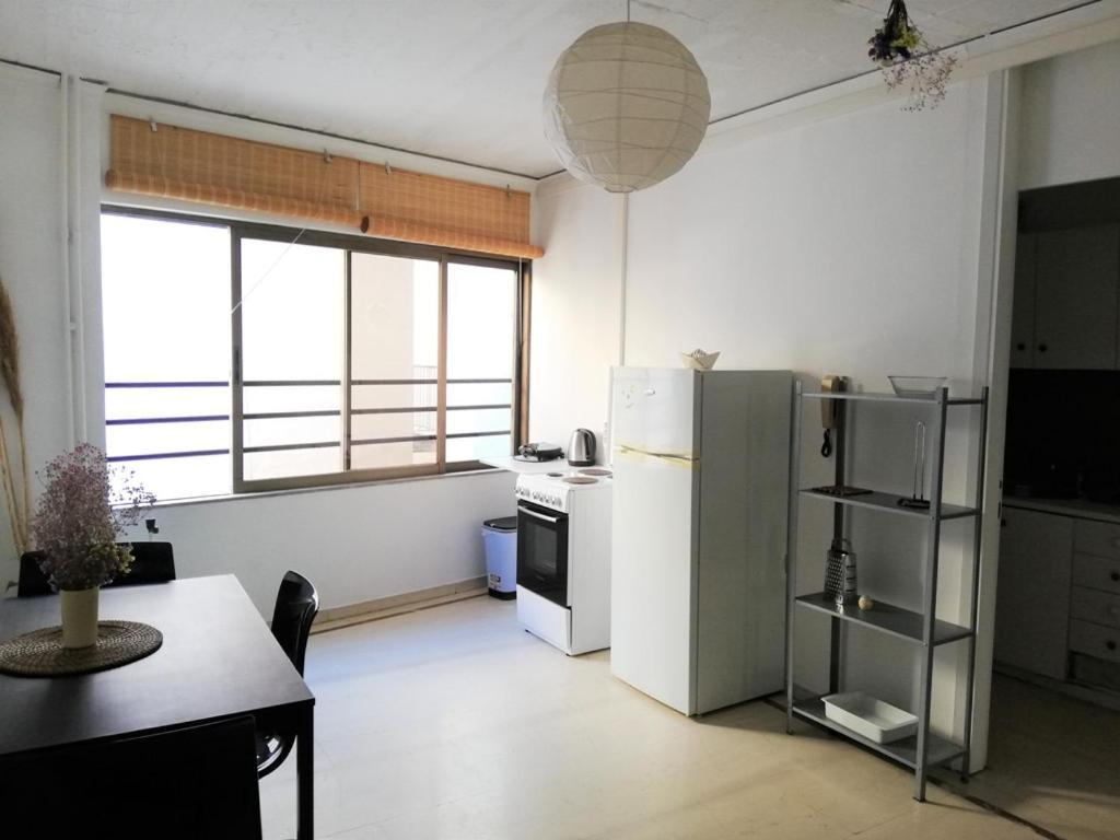 5Th Floor Apartment With Balcony Athena Bagian luar foto